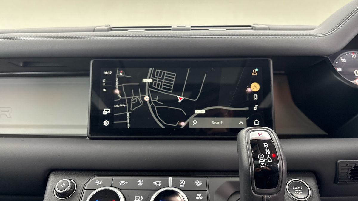 Used Land Rover Defender 2023 for sale - 76455042: Photo 33