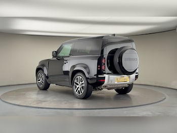 Used Land Rover Defender 90 2023 for sale - 76455042: Photo