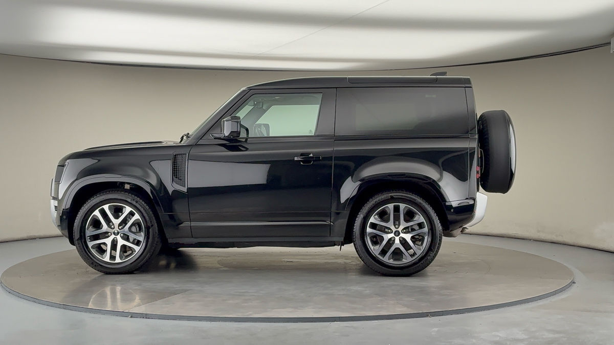 Used Land Rover Defender 2023 for sale - 76455042: Photo 56