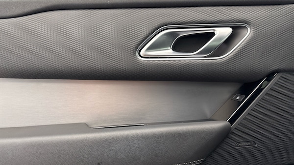 Used Land Rover Range Rover Velar 2021 for sale - 76224286: Photo 19