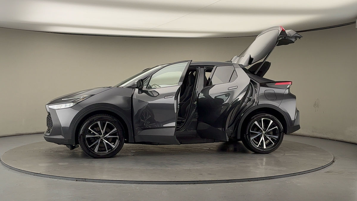 Used Toyota C-HR 2025 for sale - 77423144: Photo 47