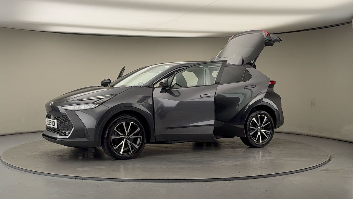 Used Toyota C-HR 2025 for sale - 77423144: Photo 48