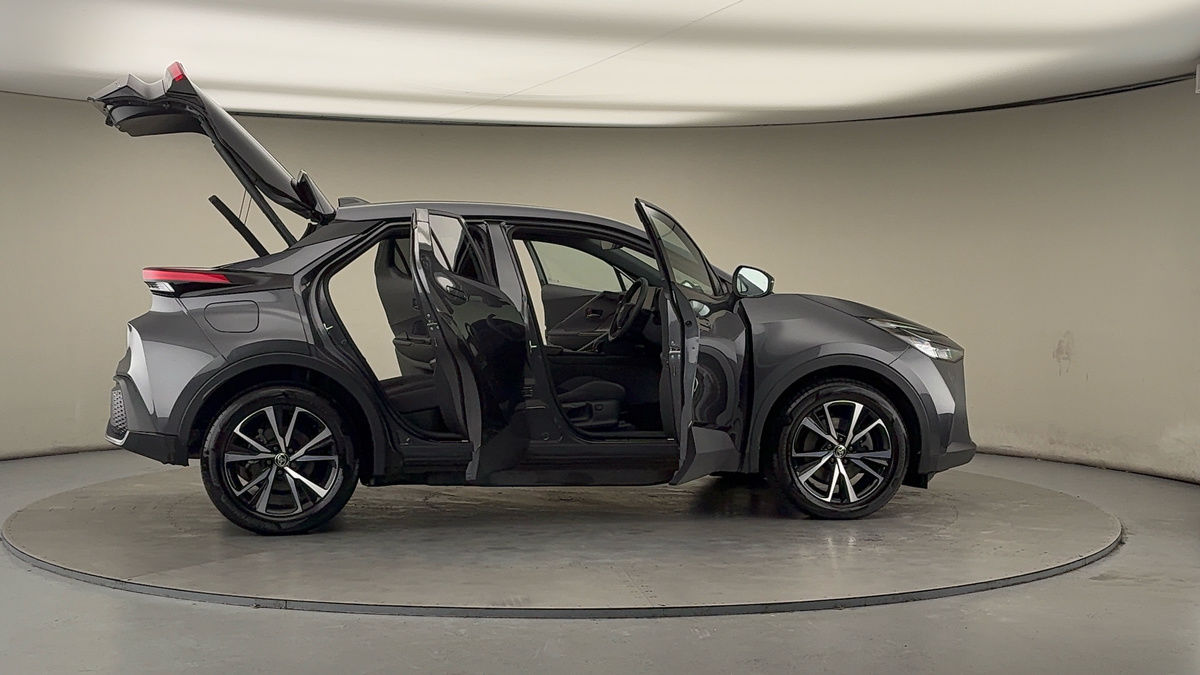 Used Toyota C-HR 2025 for sale - 77423144: Photo 56