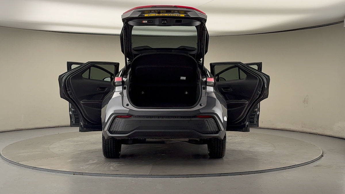 Used Toyota C-HR 2025 for sale - 77423144: Photo 60