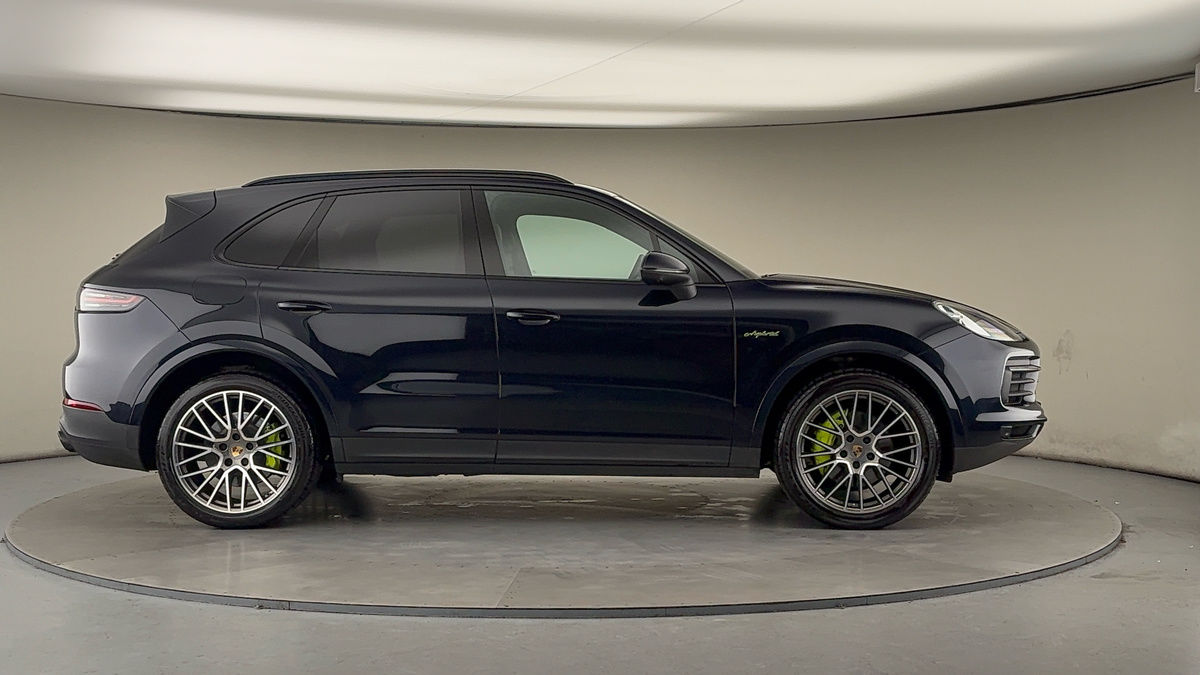 Used Porsche Cayenne 2022 for sale - 77342444: Photo 16
