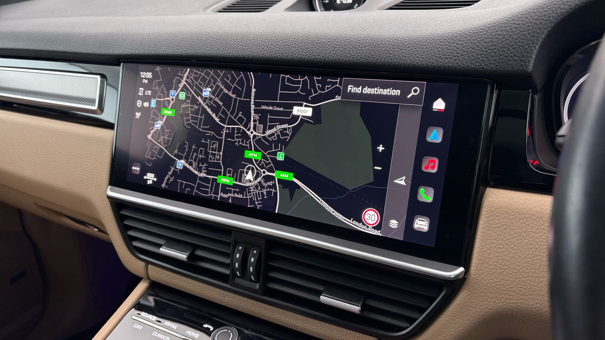 Used Porsche Cayenne 2022 for sale - 77342444: Photo 17