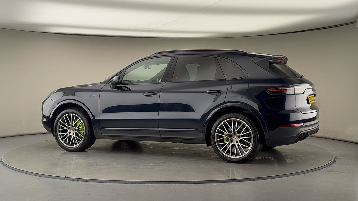Used Porsche Cayenne 2022 for sale - 77342444: Photo 28
