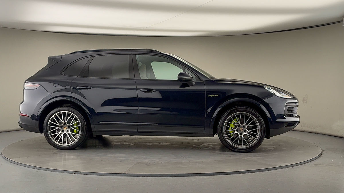 Used Porsche Cayenne 2022 for sale - 77342444: Photo 38