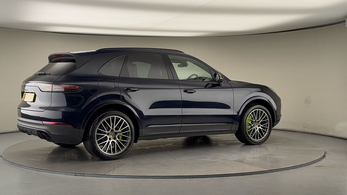 Used Porsche Cayenne 2022 for sale - 77342444: Photo 40