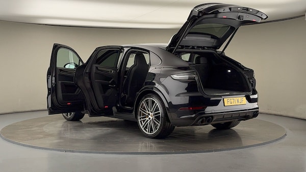 Used Porsche Cayenne 2021 for sale - 75222074: Photo 44