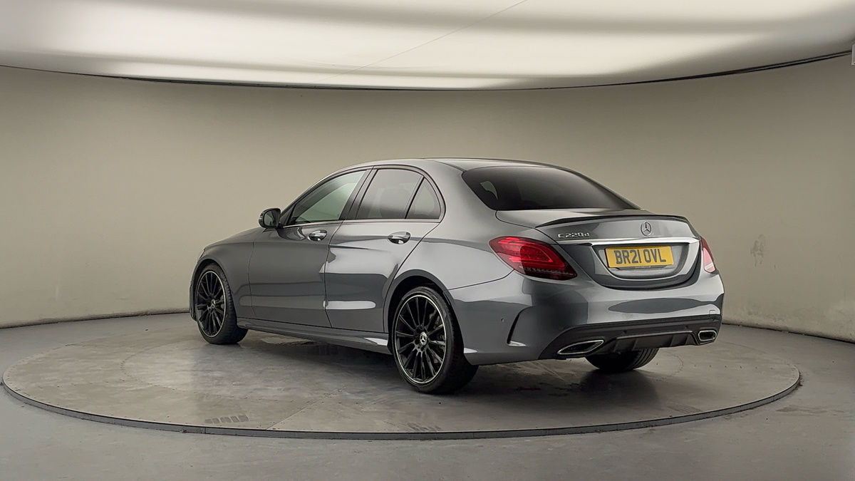 Used Mercedes-Benz C Class 2021 for sale - 77494459: Photo 2