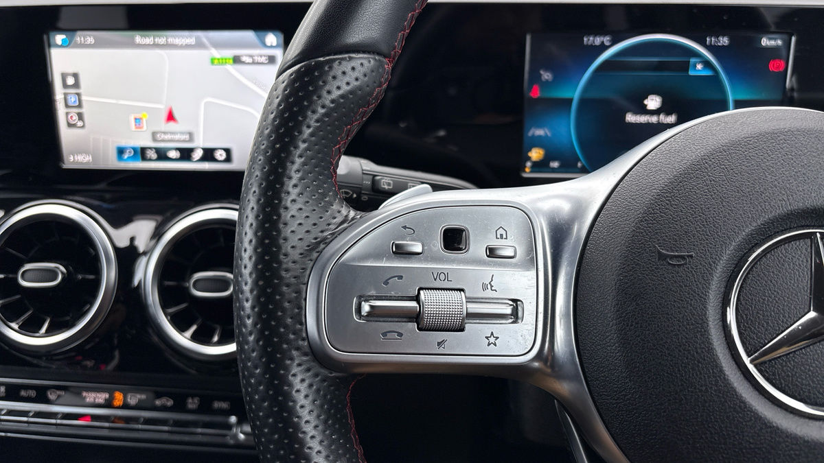 Used Mercedes-Benz GLA 2021 for sale - 76497105: Photo 25