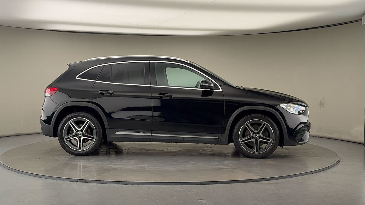 Used Mercedes-Benz GLA 2021 for sale - 76497105: Photo 48