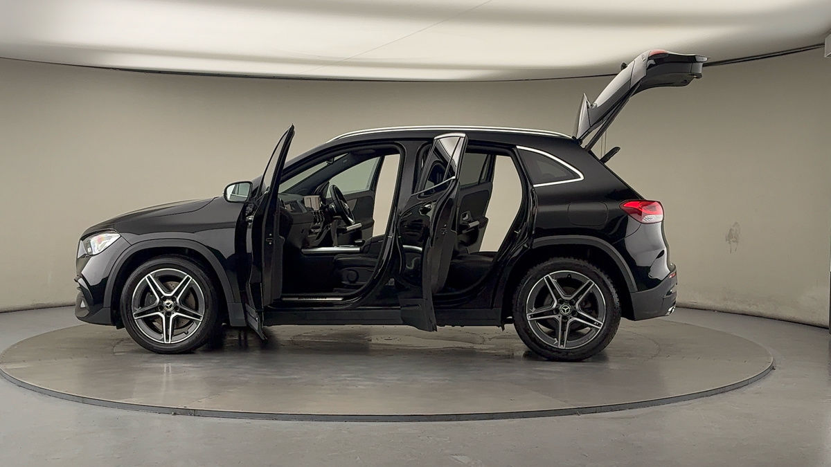 Used Mercedes-Benz GLA 2021 for sale - 76497105: Photo 58