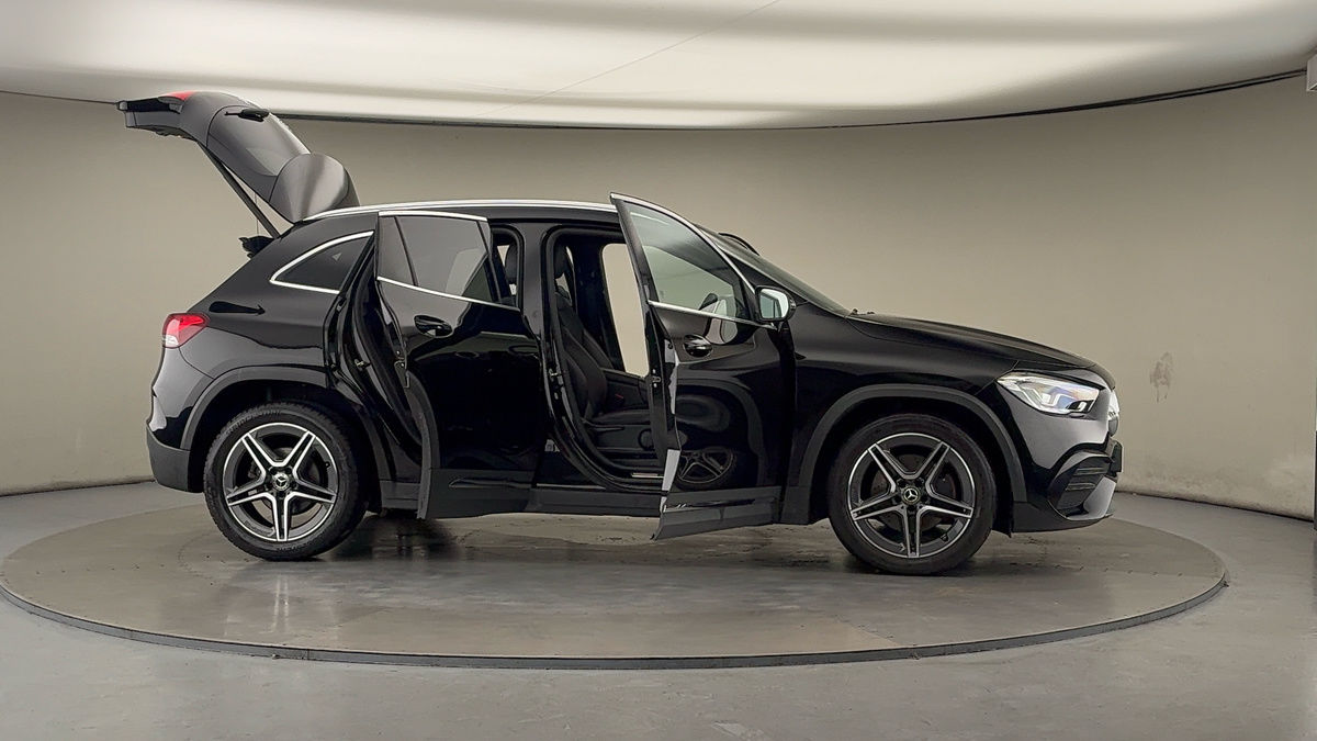 Used Mercedes-Benz GLA 2021 for sale - 76497105: Photo 67