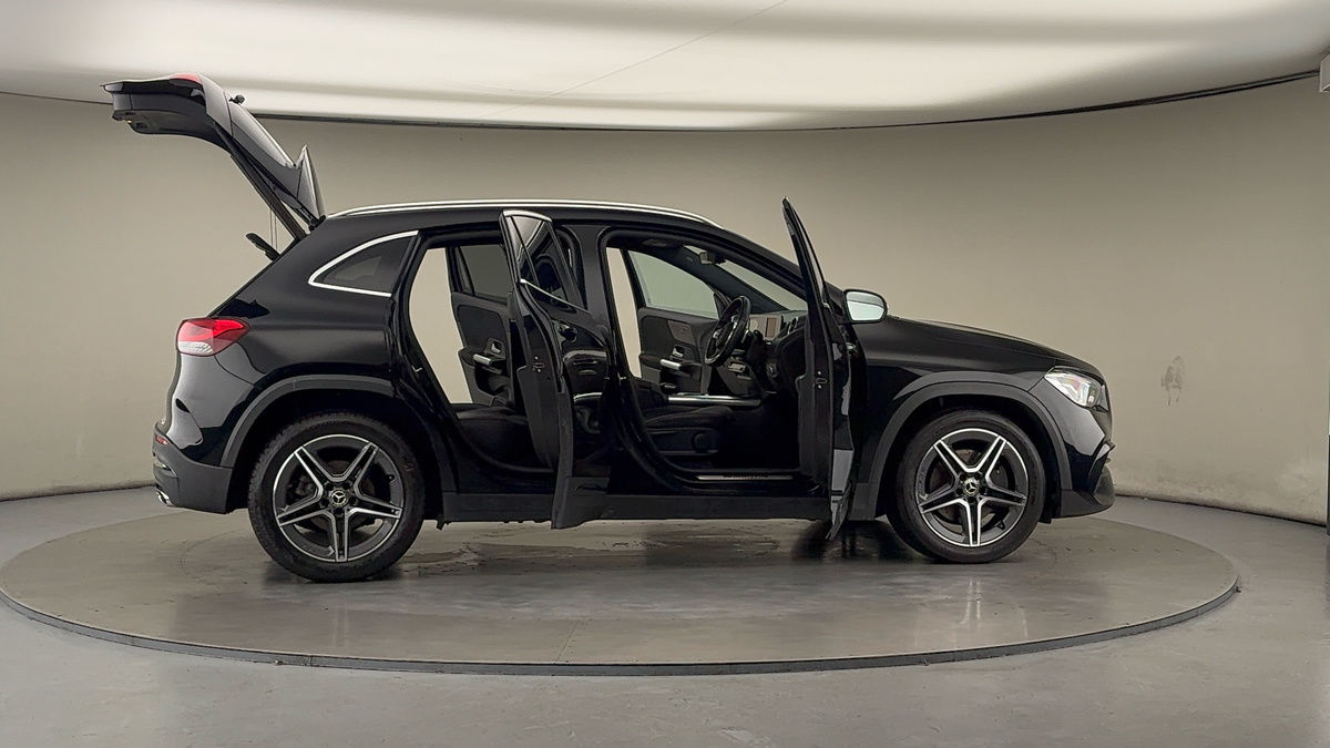 Used Mercedes-Benz GLA 2021 for sale - 76497105: Photo 68