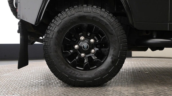 Used Land Rover Defender 90 2015 for sale - 74092903: Photo 12