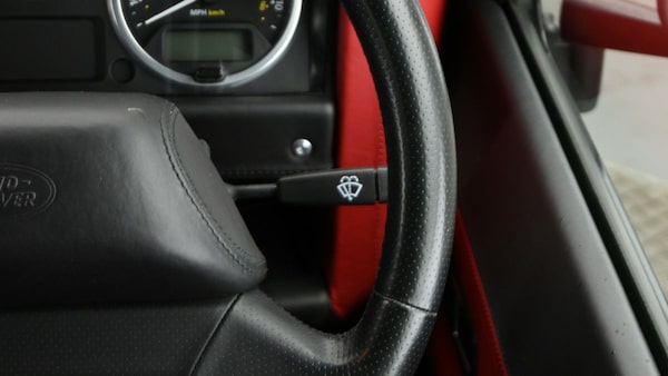 Used Land Rover Defender 90 2015 for sale - 74092903: Photo 21