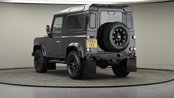 Used Land Rover Defender 90 2015 for sale - 74092903: Photo 24