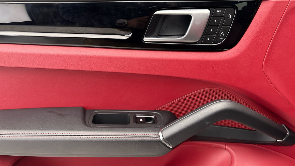 Used Porsche Cayenne 2021 for sale - 76751647: Photo 19