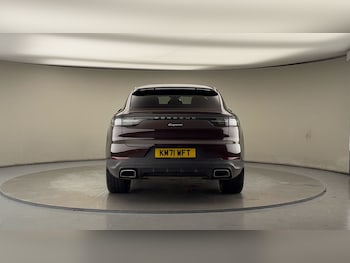 Used Porsche Cayenne 2021 for sale - 76751647: Photo