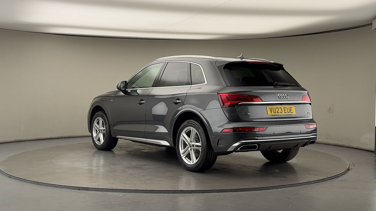 Used Audi Q5 2023 for sale - 76798980: Photo 2