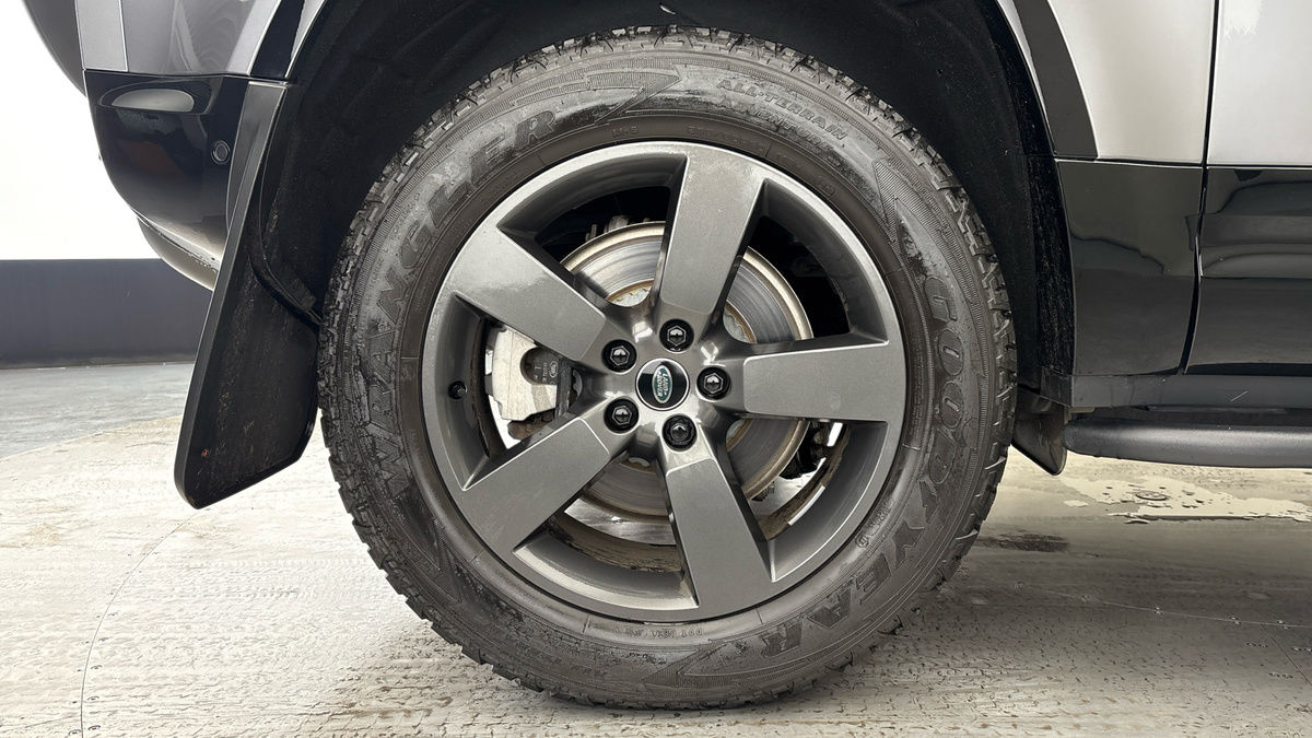 Used Land Rover Defender 90 2023 for sale - 76304646: Photo 10