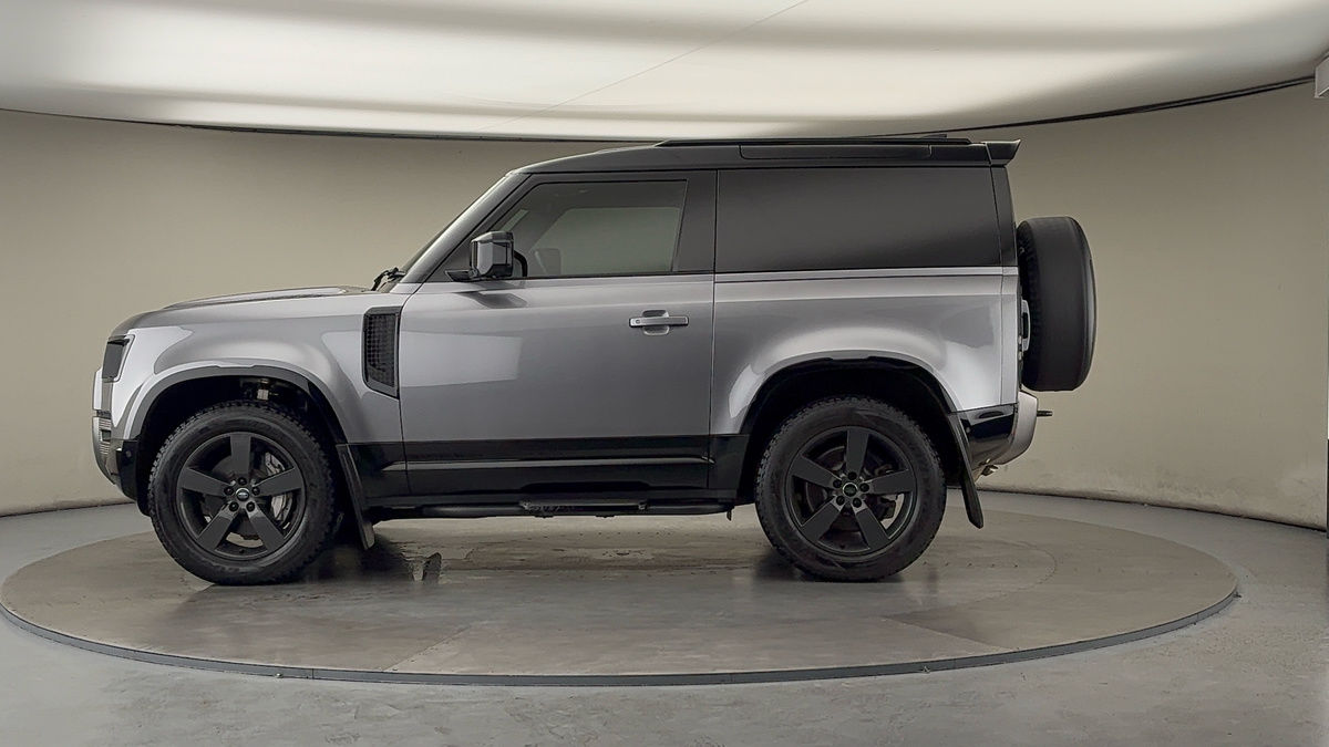 Used Land Rover Defender 90 2023 for sale - 76304646: Photo 15