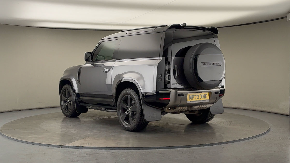 Used Land Rover Defender 90 2023 for sale - 76304646: Photo 2