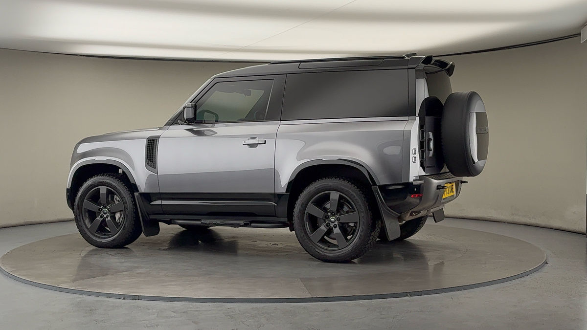 Used Land Rover Defender 90 2023 for sale - 76304646: Photo 27