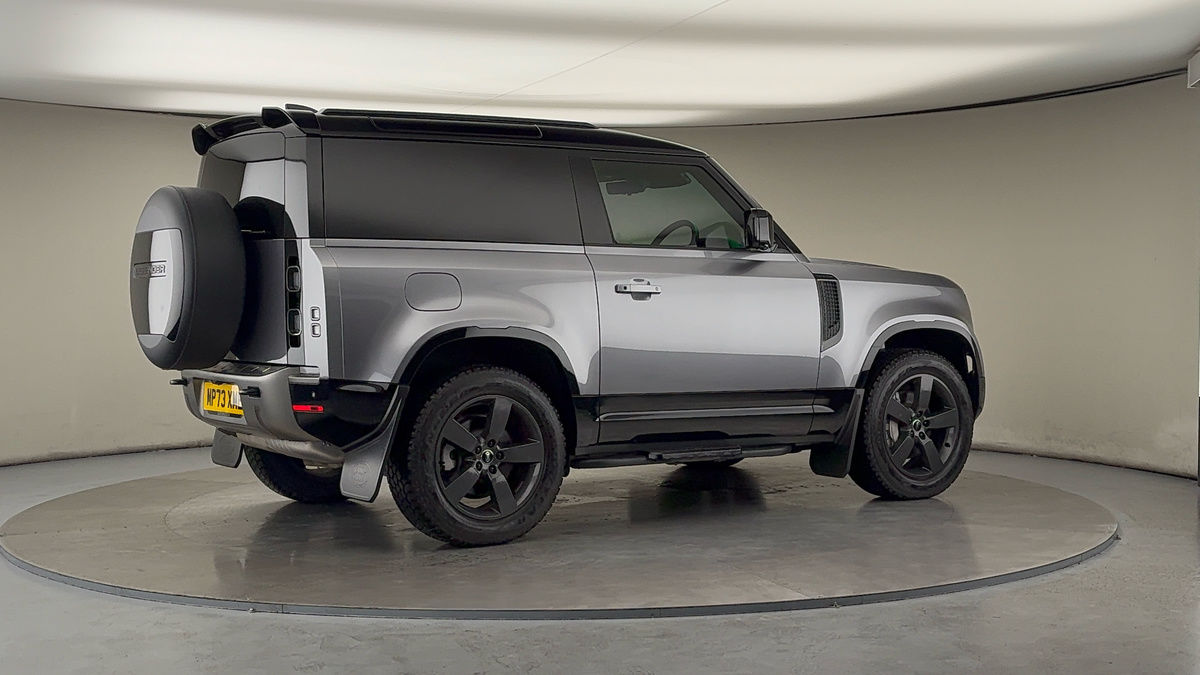 Used Land Rover Defender 90 2023 for sale - 76304646: Photo 39