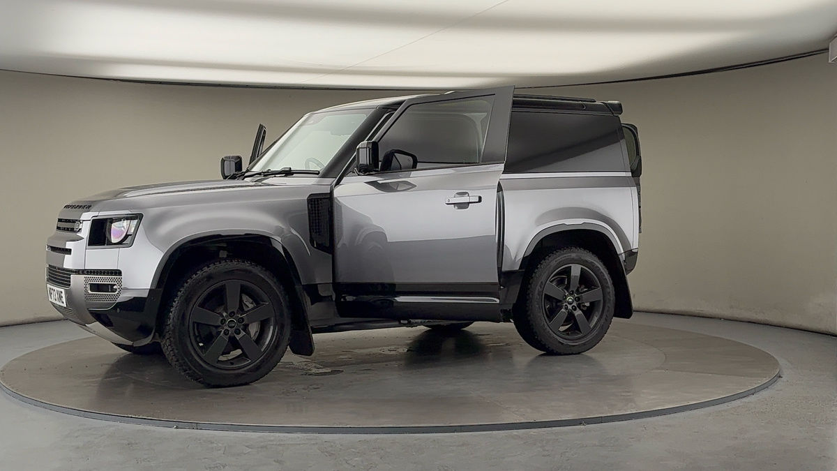 Used Land Rover Defender 90 2023 for sale - 76304646: Photo 49