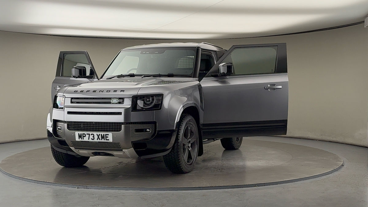 Used Land Rover Defender 90 2023 for sale - 76304646: Photo 51