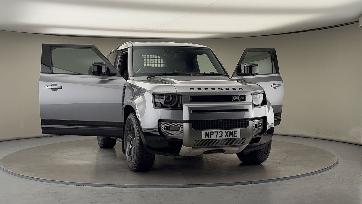 Used Land Rover Defender 90 2023 for sale - 76304646: Photo 53