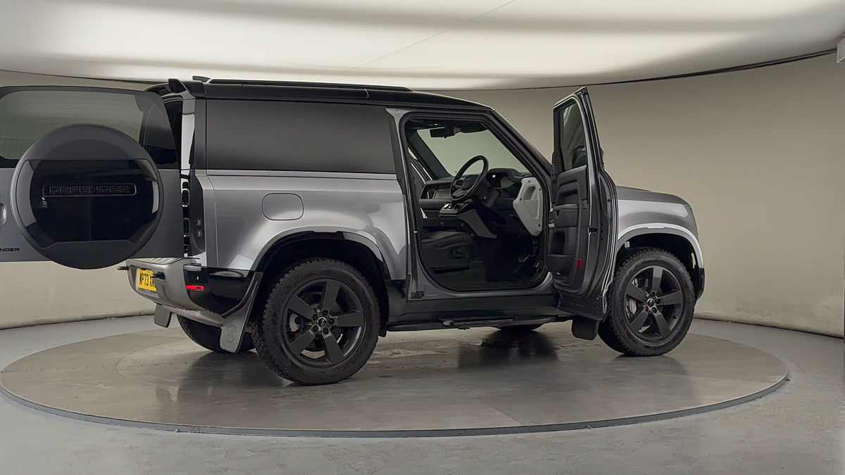 Used Land Rover Defender 90 2023 for sale - 76304646: Photo 58