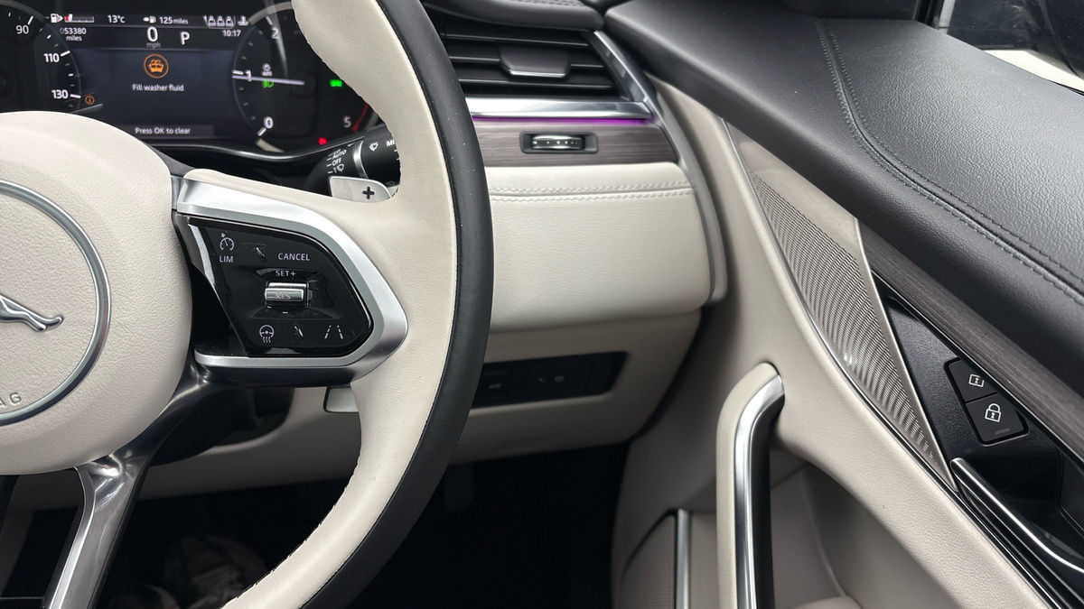 Used Jaguar F-Pace 2022 for sale - 76346209: Photo 14