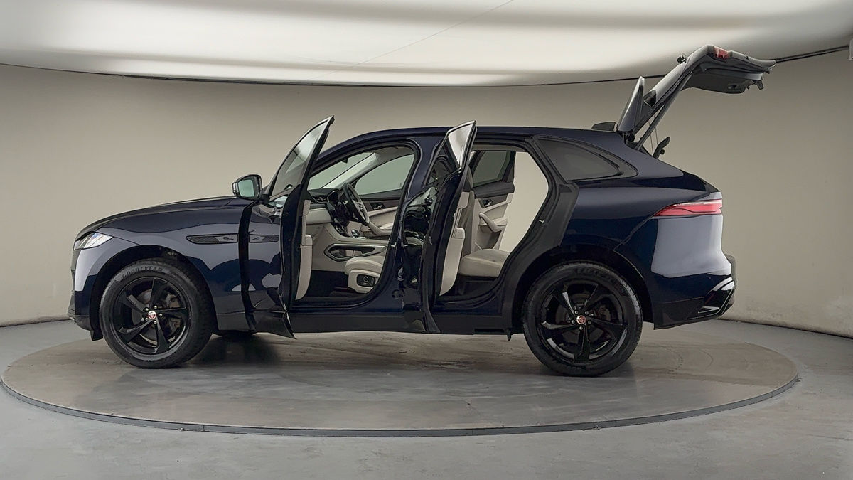 Used Jaguar F-Pace 2022 for sale - 76346209: Photo 48