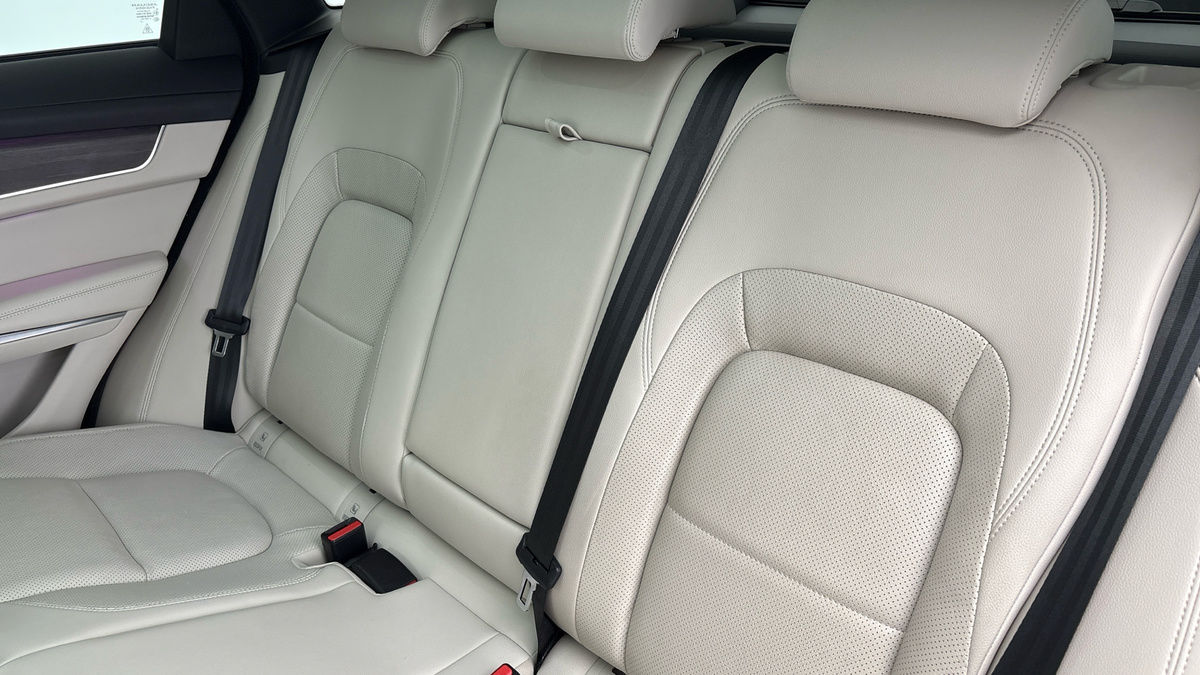 Used Jaguar F-Pace 2022 for sale - 76346209: Photo 8