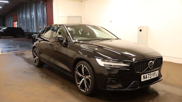 Used Volvo S60 2023 for sale - 76292343: Photo 2