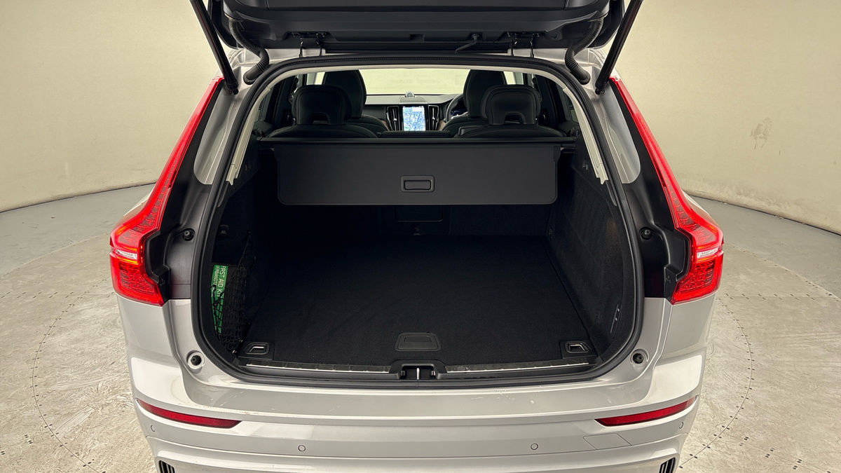 Used Volvo XC60 2023 for sale - 78004131: Photo 11