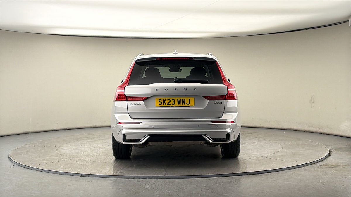Used Volvo XC60 2023 for sale - 78004131: Photo 4