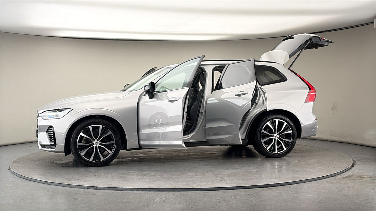 Used Volvo XC60 2023 for sale - 78004131: Photo 49