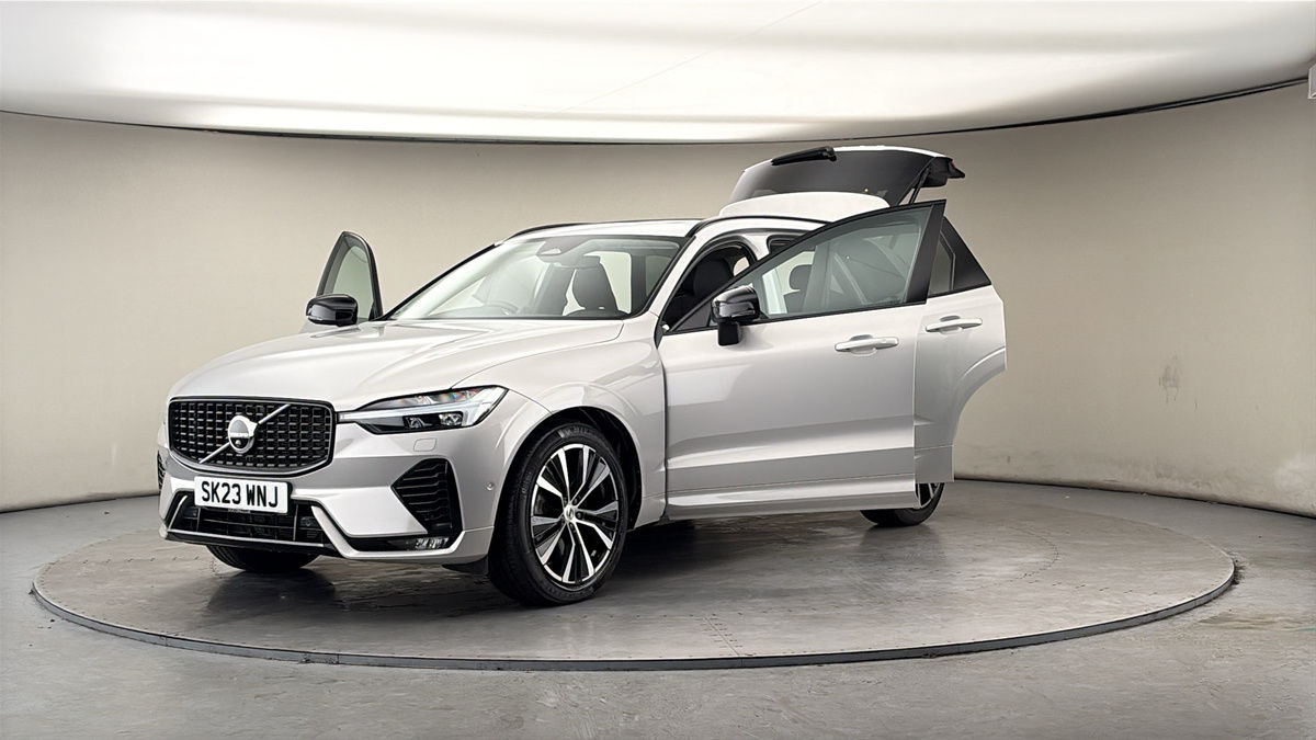 Used Volvo XC60 2023 for sale - 78004131: Photo 51