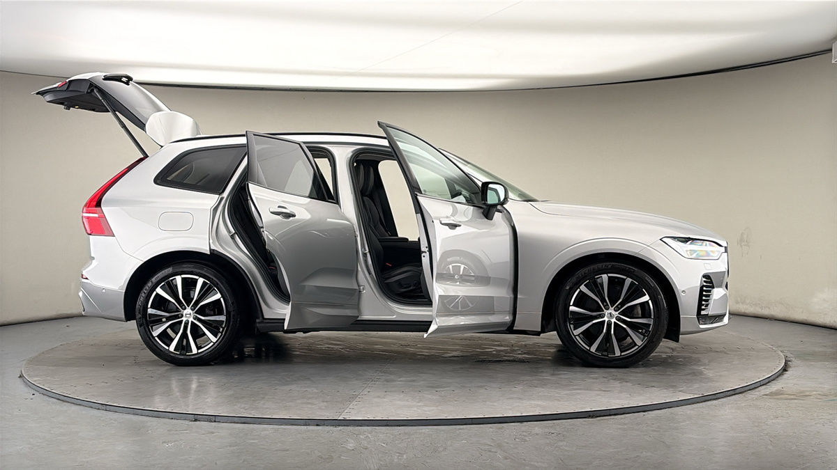 Used Volvo XC60 2023 for sale - 78004131: Photo 57