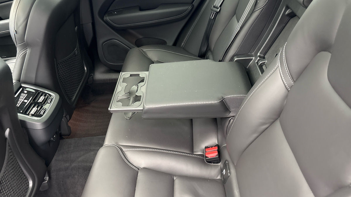 Used Volvo XC60 2023 for sale - 78004131: Photo 9