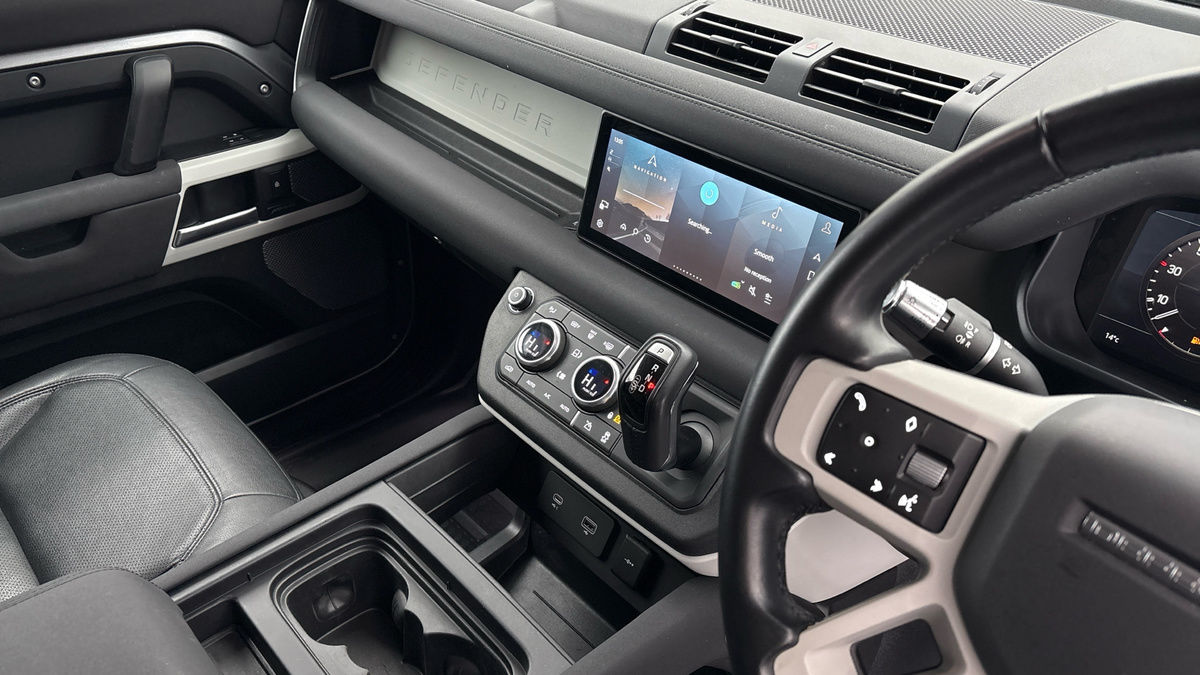 Used Land Rover Defender 110 2021 for sale - 76950908: Photo 18