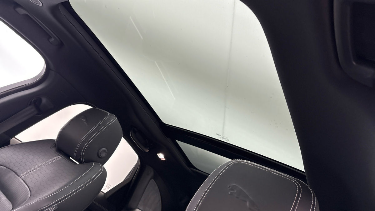 Used Jaguar F-Pace 2022 for sale - 77548002: Photo 6