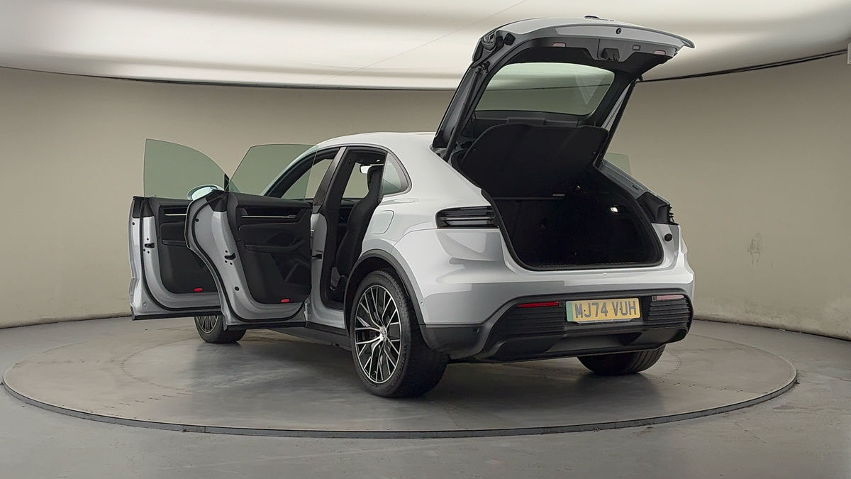 Used Porsche Macan 2024 for sale - 77452768: Photo 24