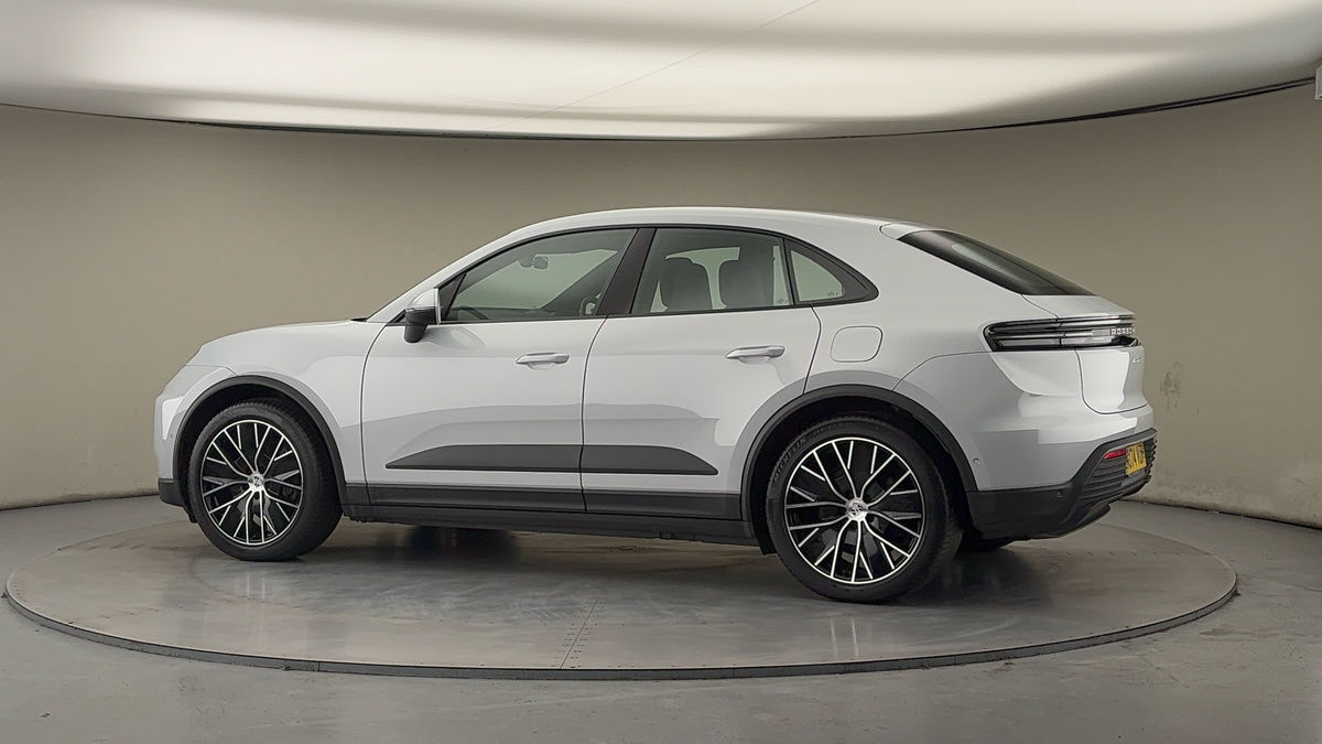 Used Porsche Macan 2024 for sale - 77452768: Photo 27