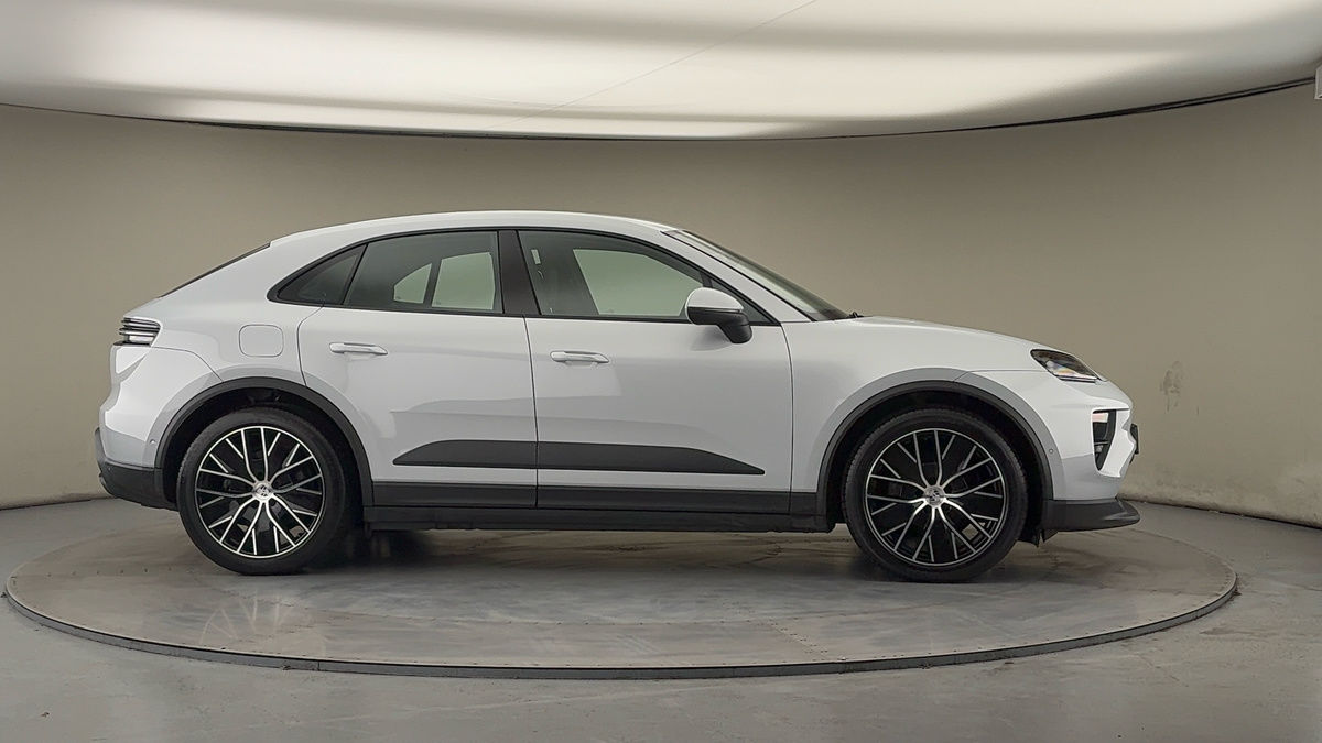 Used Porsche Macan 2024 for sale - 77452768: Photo 37